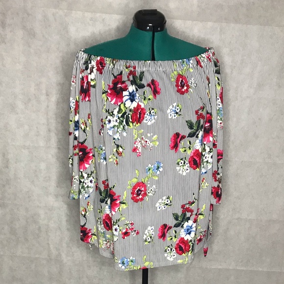 Ashley Stewart Tops - Ashley Stewart off the shoulder floral blouse